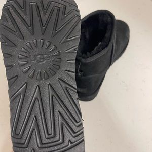 UGG black classic mini II